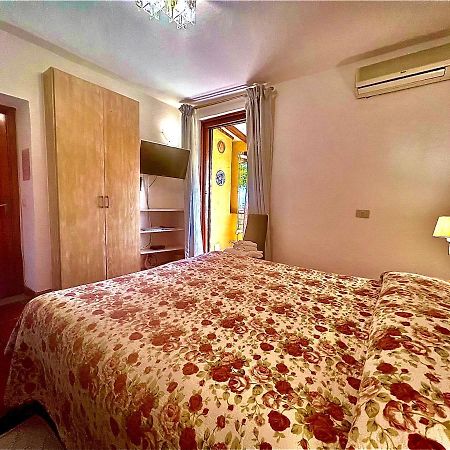 La Chicca Di Francesca Bed & Breakfast Santa Teresa Gallura Dış mekan fotoğraf